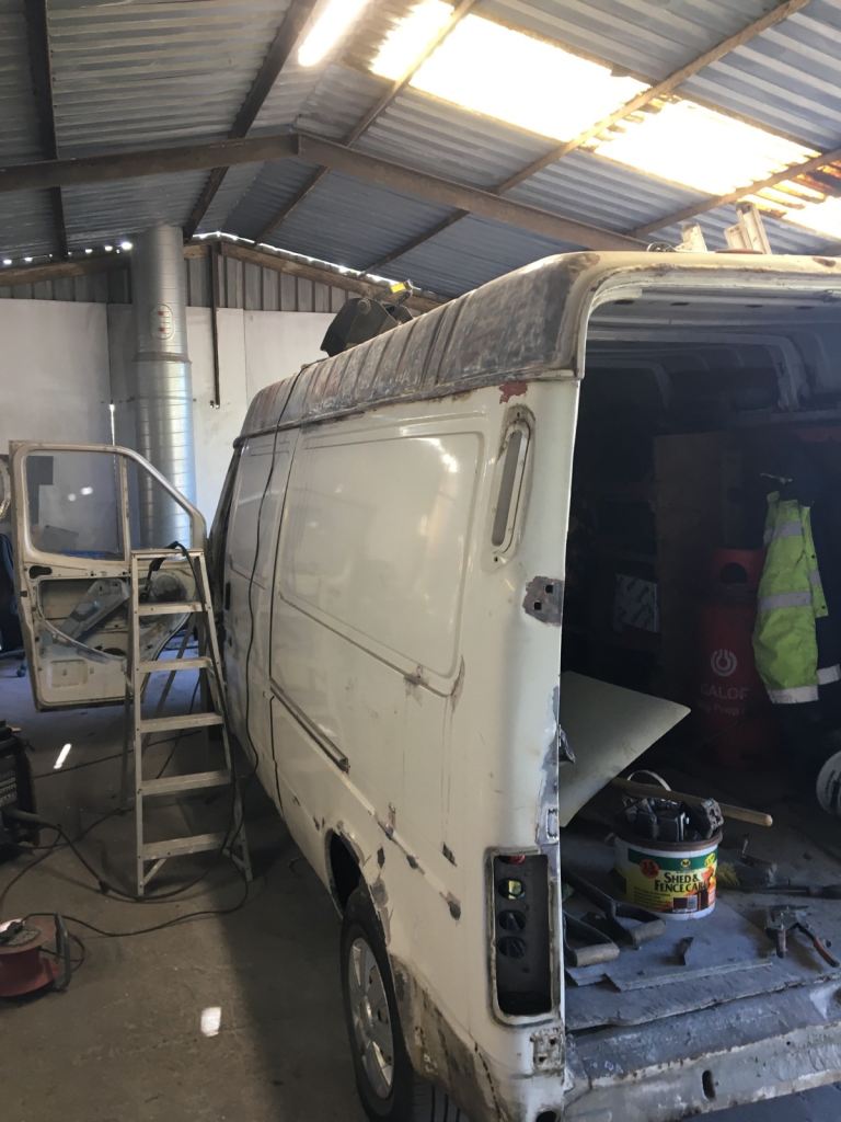 Ford, TRANSIT 100 LWB, Panel Van, 1998, 2496 (cc)