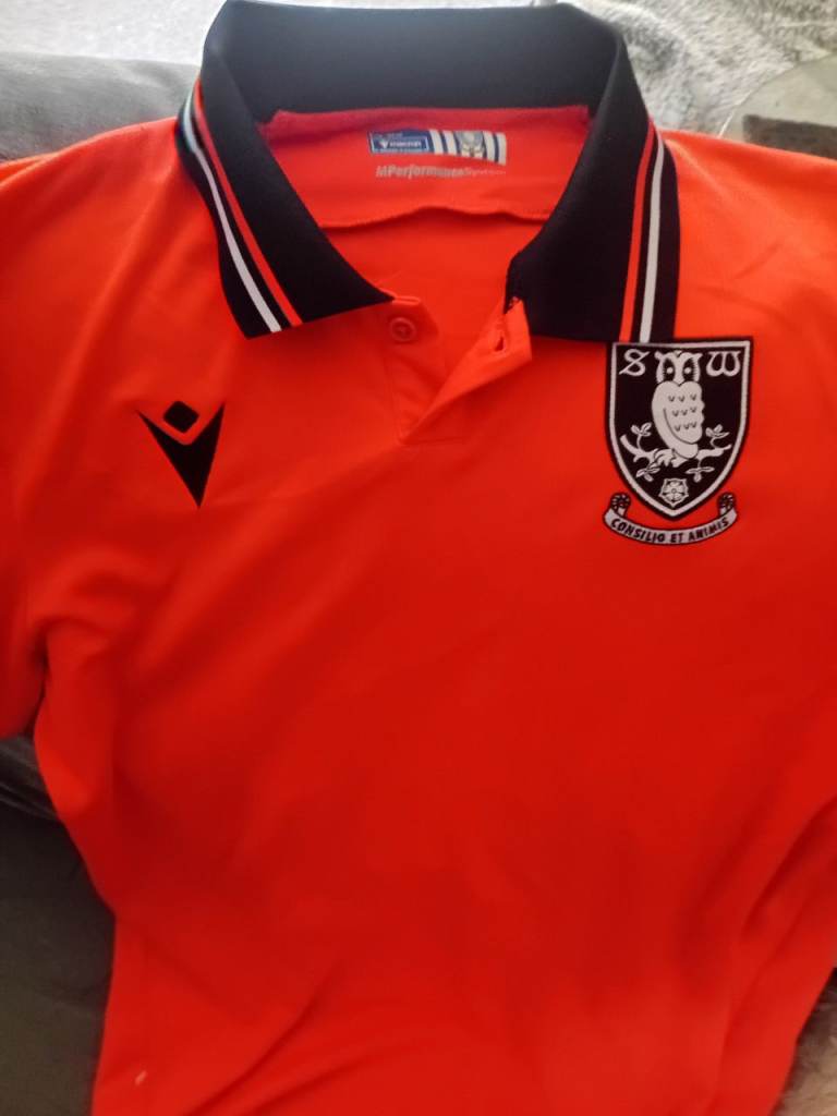 Macron Sheffield wednesday Football Shirt – Orange, Good Condition