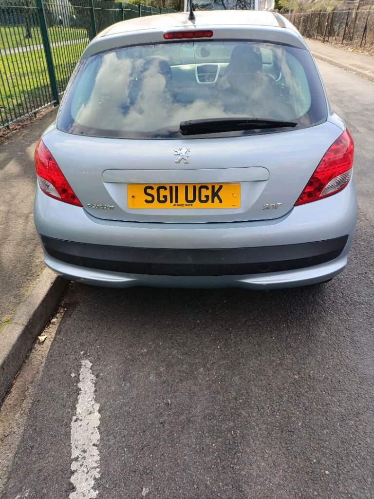 Peugeot 207 envy - 2011 reg Blue