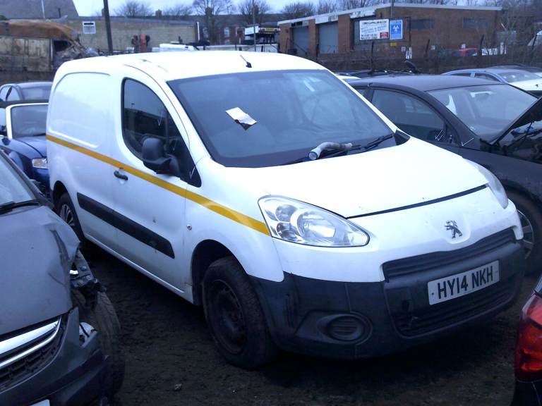 breaking for spares peugeot partner 2014 1.6 hdi 