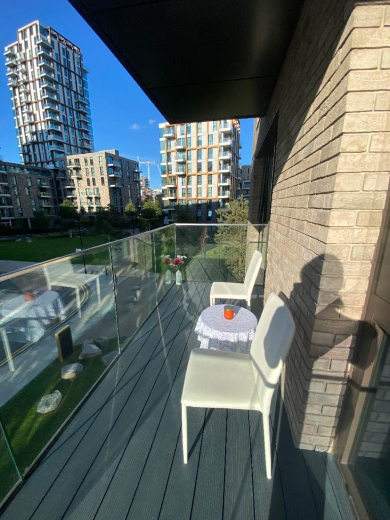 Stunning two bed apartment in Stamford Hill (Manor house) N4 