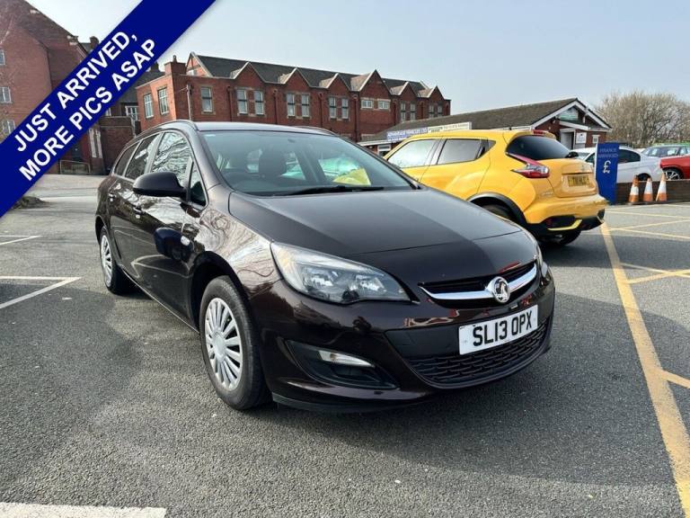 2013 Vauxhall Astra 1.4 16V Exclusiv Sports Tourer 5dr Petrol Manual Euro 5 (100 ps) Estate Petro...
