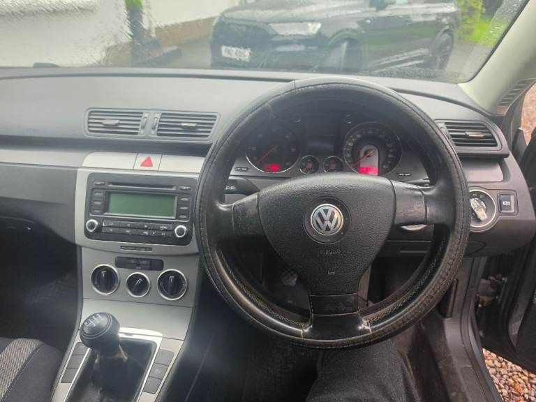 Volkswagen, PASSAT, Saloon, 2005, Manual, 1968 (cc), 4 doors