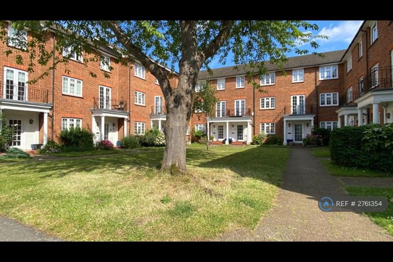 2 bedroom flat in Kenmore Close, Richmond, TW9 (2 bed) (#2761354)