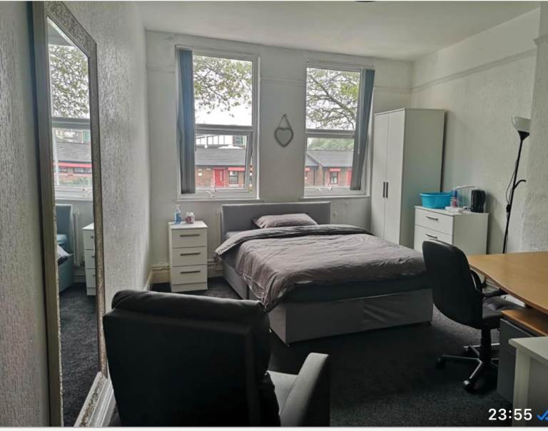 Spacious & Cosy Ensuite Room for Rent in - L6 4BZ