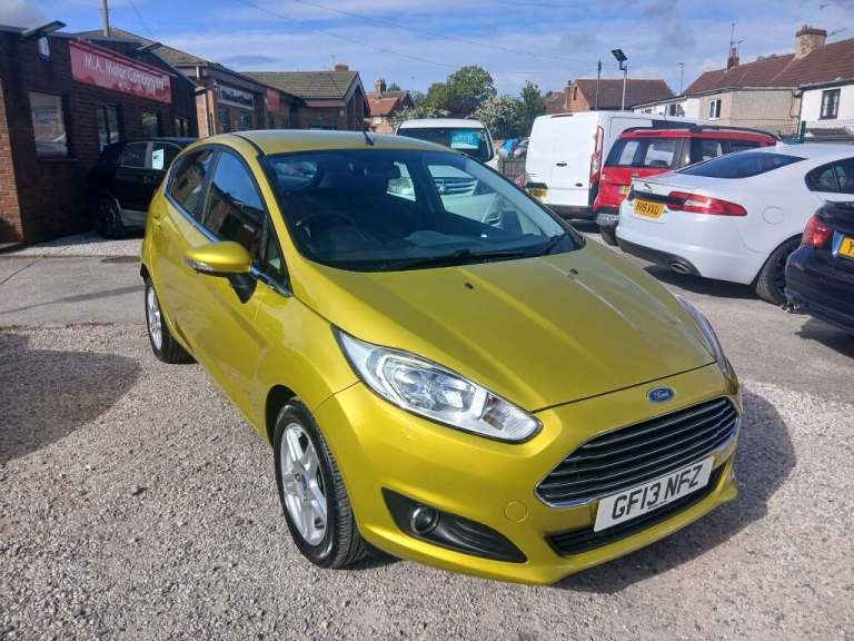 2013 Ford Fiesta Zetec **AUTOMATIC ** 5 door  *FOR FINANCE CALL 01623 443770* Hatchback Petrol Au...