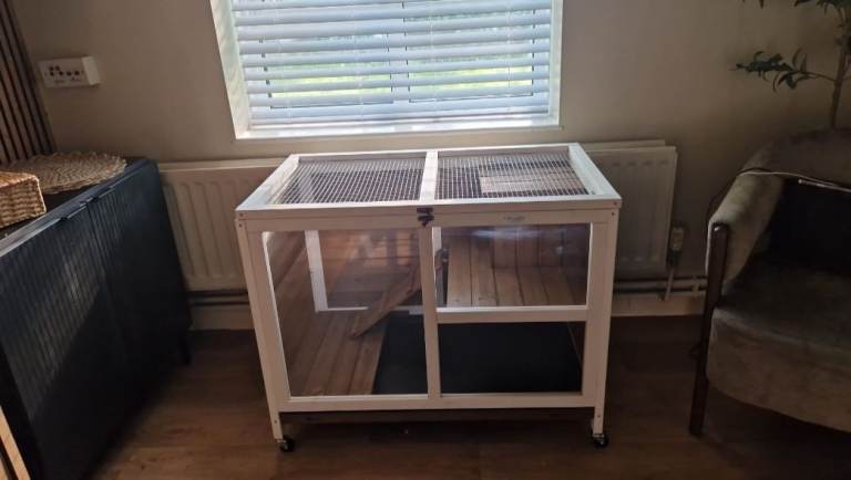 Rabbit hutch