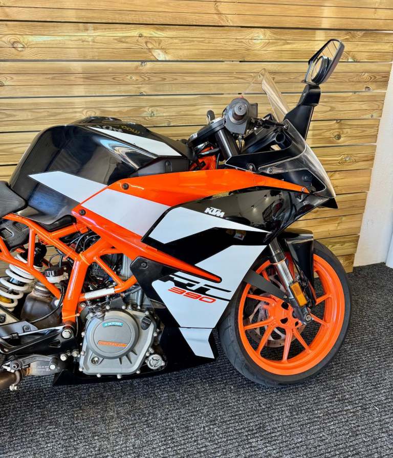 KTM RC 390 / 2017 (67) model / covered 14,395 miles
