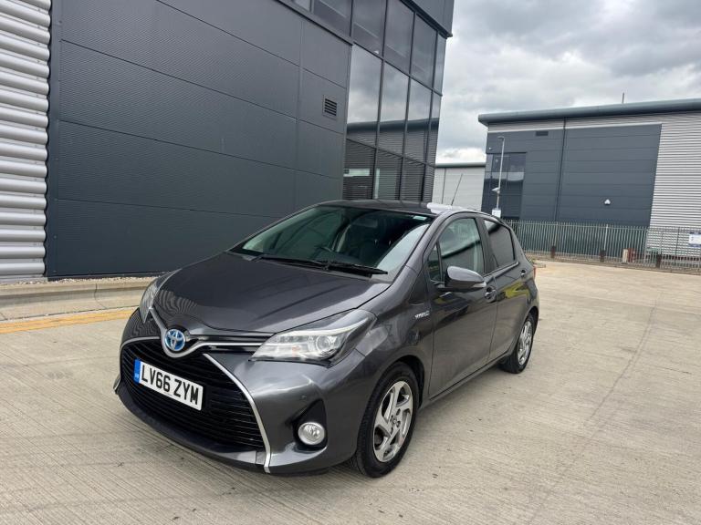2016 Toyota Yaris 1.5 VVT-h Icon E-CVT Euro 6 5dr HATCHBACK Petrol/Electric Hybrid Automatic