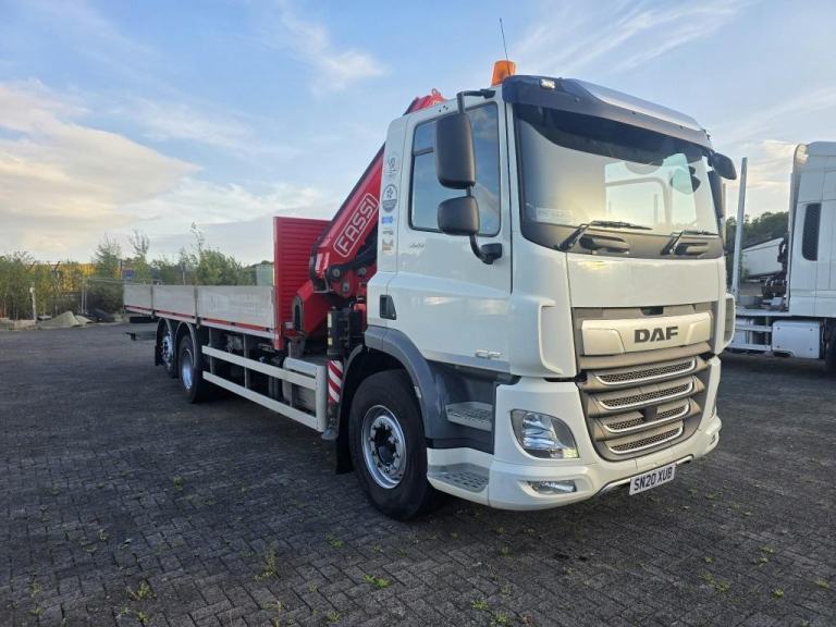 2020 DAF CF320 6X2 with 26ft, 4 inch dropside body