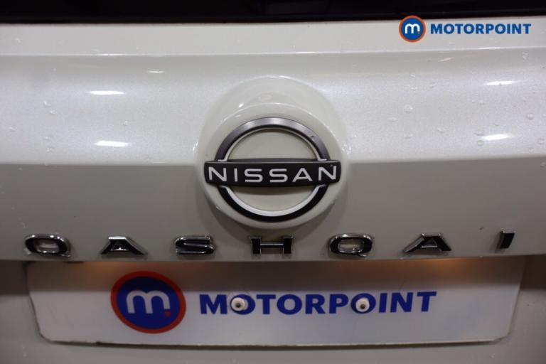 2022 Nissan Qashqai 1.3 DiG-T MH 158 N-Connecta 5dr Xtronic HATCHBACK PETROL Automatic