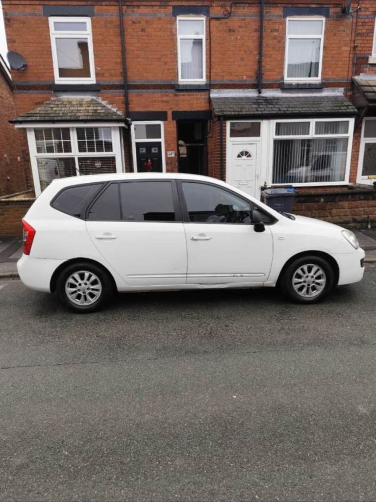 Kia, CARENS, MPV, 2011, Manual, 1582 (cc), 5 doors