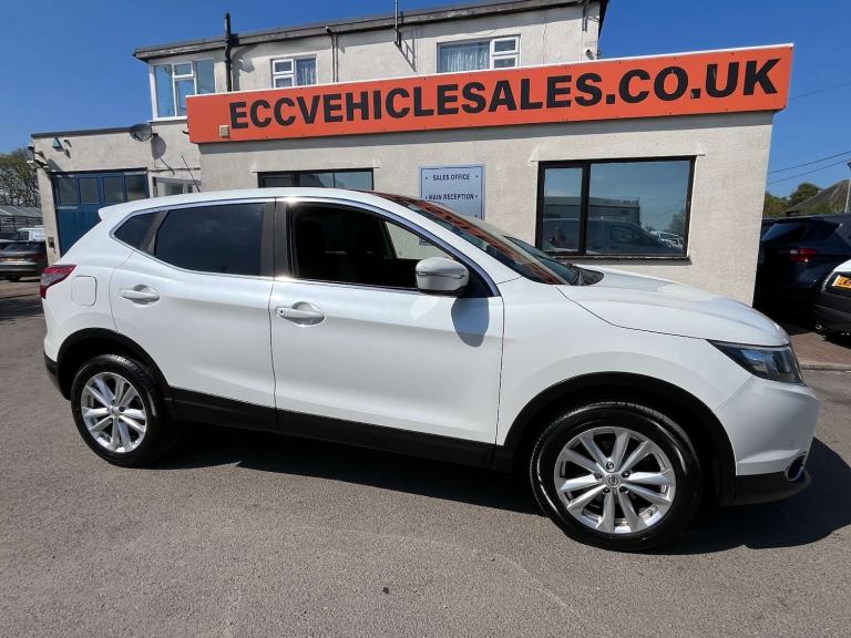 2014 Nissan Qashqai 1.6 Qashqai Acenta Premium dCi 5dr SUV Diesel Manual