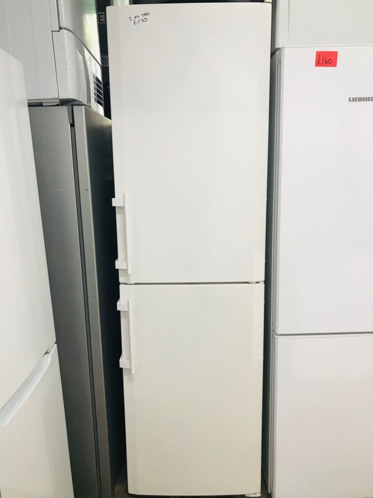 🚚 Liebherr 2M tall fridge freezer frost free can deliver £170