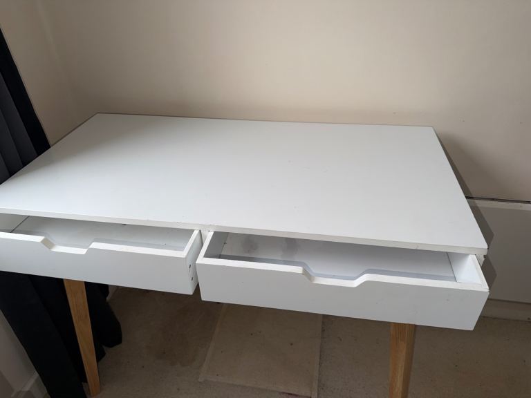 White Desk with Drawers – Fair Condition
