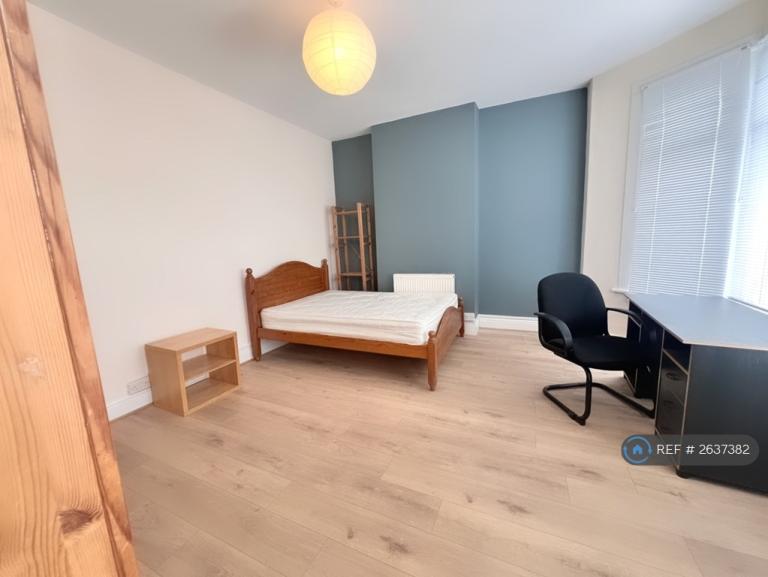 5 bedroom house in Edington Avenue, Cardiff, CF14 (5 bed) (#2637382)