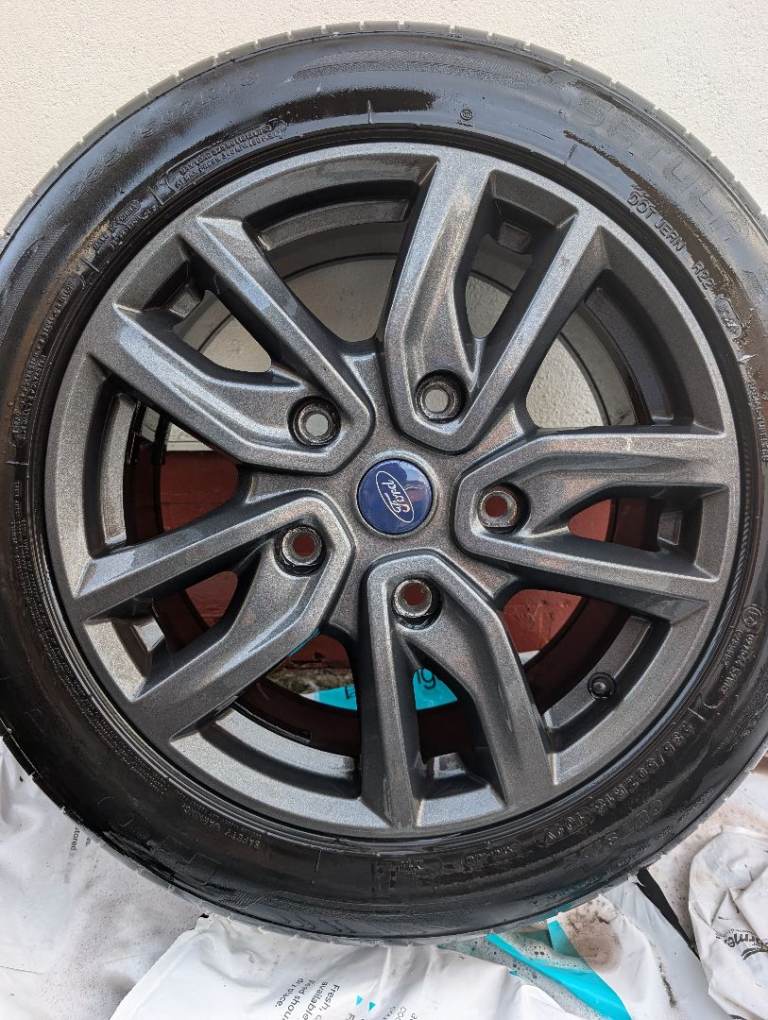 Genuine Ford Kuga Mk2 18” alloy wheels – FULL SET OF 5 including matching spare