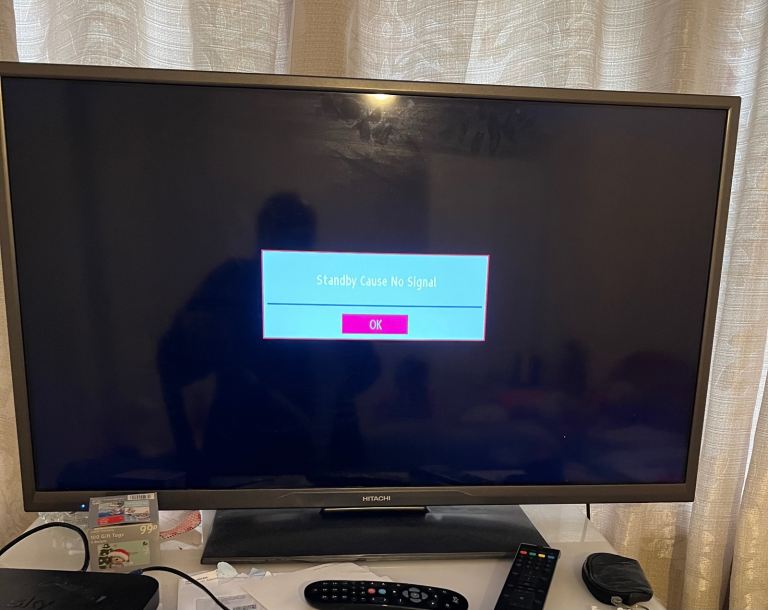 42 inch Hitachi TV 