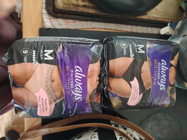 2 x Always Discreet Boutique Pants – Size M, New Pack of 9