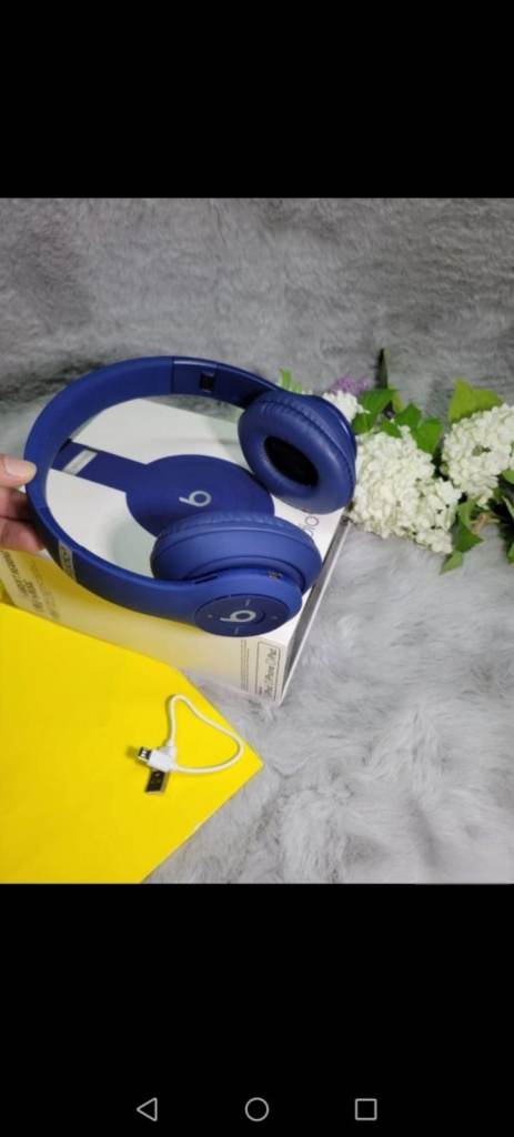 Beats Studio3 Wireless Headphones - Blue, As Good As New