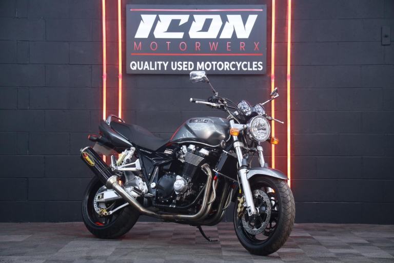 2001 Suzuki GSX1400 low milage clean example