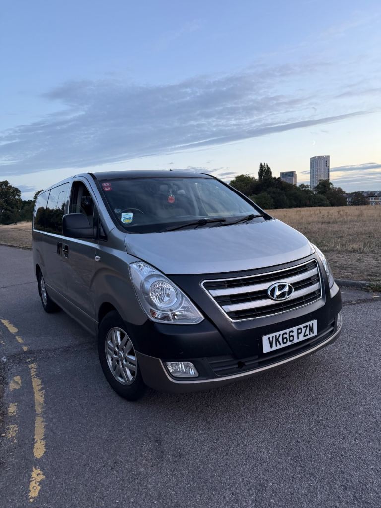 Hyundai, I800, MPV, 2016, Other, 2497 (cc), 5 doors