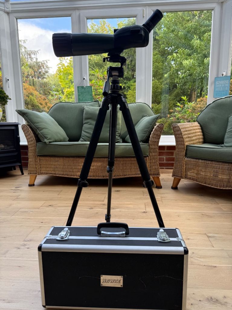 Hawke Endurance Spotting Scope & Tripod with Case – Good Condition