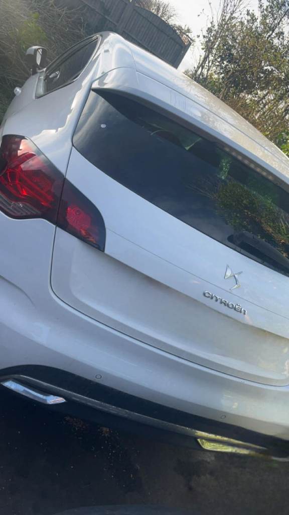Citroen, DS4, Hatchback, 2013, Manual, 1560 (cc), 5 doors