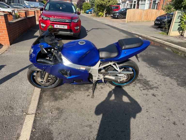 Suzuki, GSX-R600K2, 2002, 599 (cc)