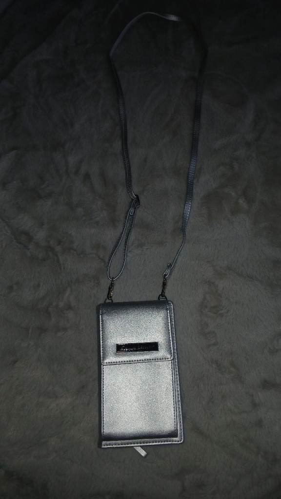 Silver Crossbody Phone Bag / Wallet – Brand New
