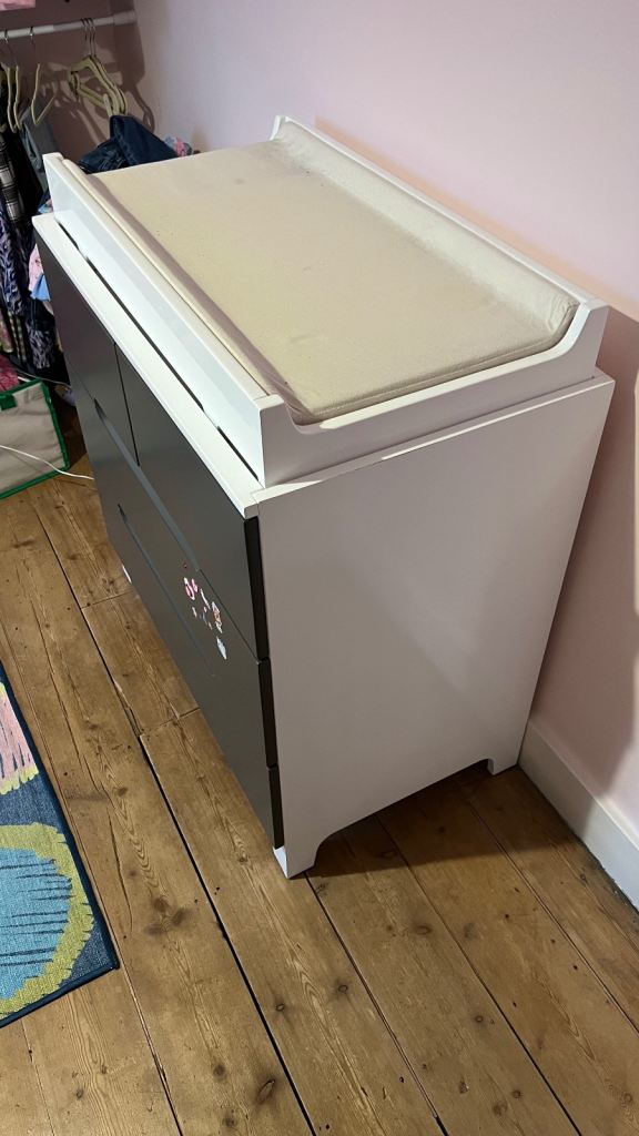 Free Baby changing table with drawers