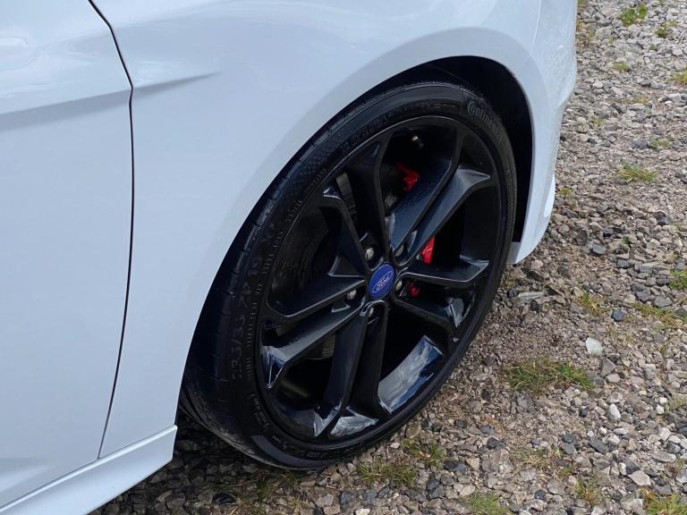 2015 Ford Focus 2.0T EcoBoost ST-2 5dr HATCHBACK PETROL Manual