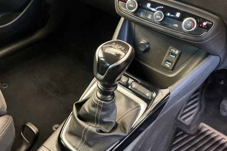 2022 Vauxhall Crossland 1.2 Turbo Ultimate 5dr HATCHBACK PETROL Manual