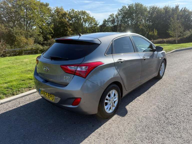 HYUNDAI I30 1.6 CRDi Active 2012