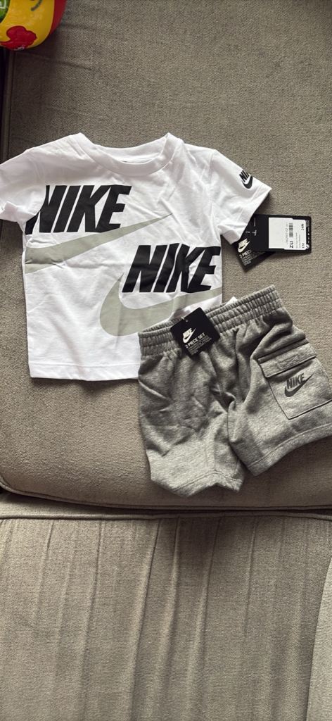 Nike set tshirt and shorts 24months 2 years 