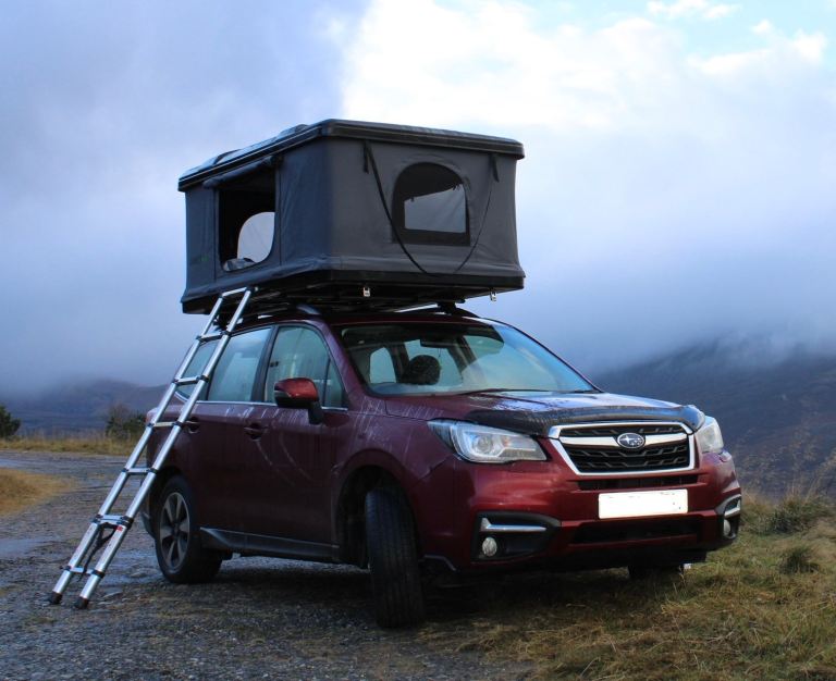 Hard Shell Roof Tent