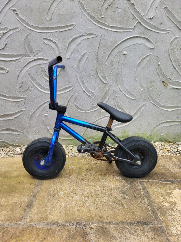 Monkey stunt bike 
