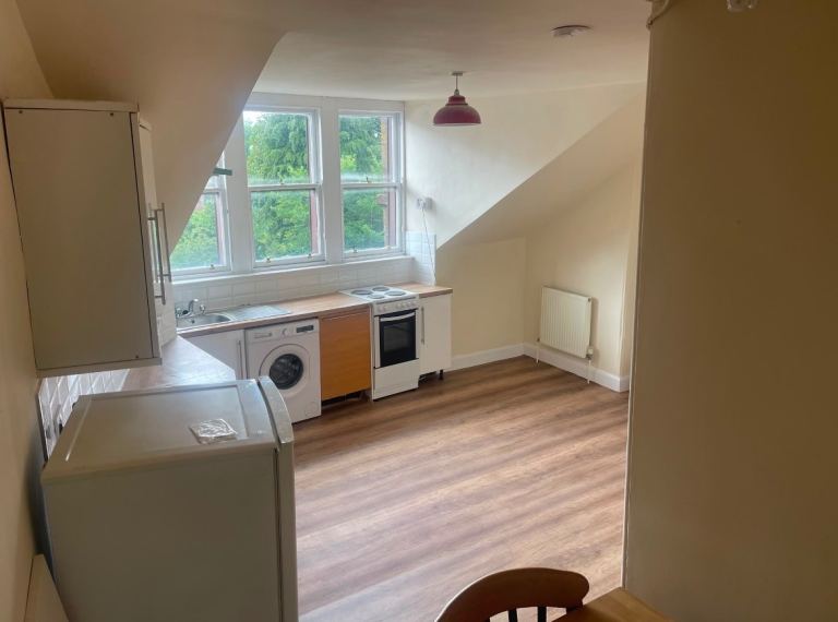 2 bed flat Springburn Glasgow 