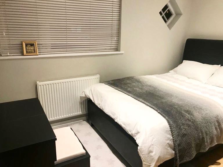 Rent Double Room Walking distance from Soutghate tube