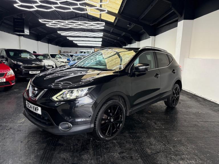 2014 Nissan Qashqai 1.5 dCi Tekna 5dr HATCHBACK Diesel Manual