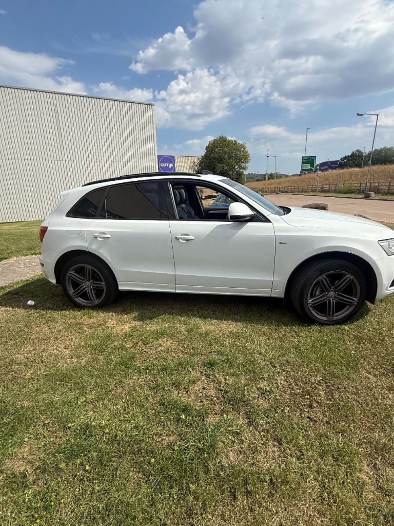 Audi, Q5, Estate, 2014, Manual, 1968 (cc), 5 doors
