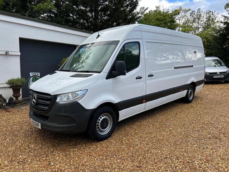 Mercedes-Benz Sprinter 3214 CDi LWB Automatic with Air Con
