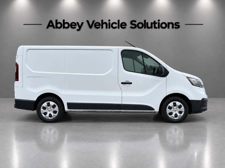 2023 Renault Trafic 2.0 dCi Blue SL28 Business+ Panel Van 5dr Diesel Manual L1