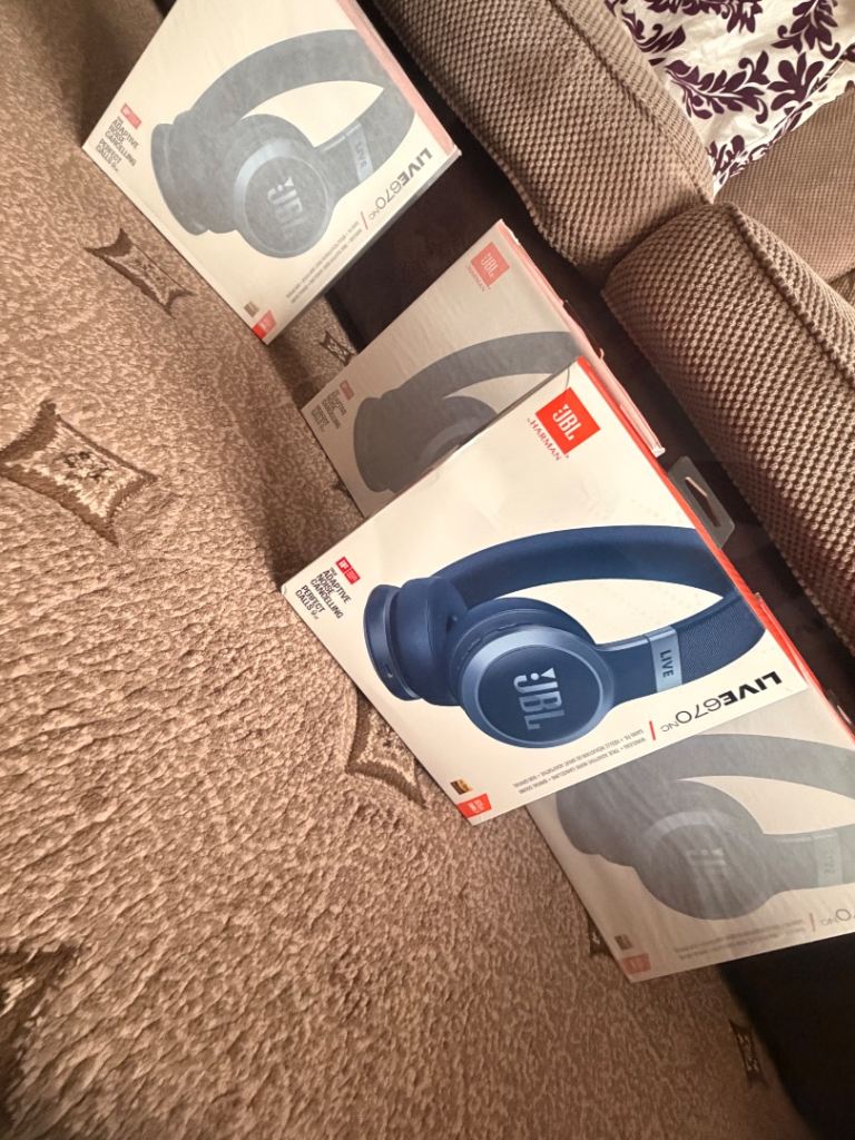 JBL Headphones brand new 