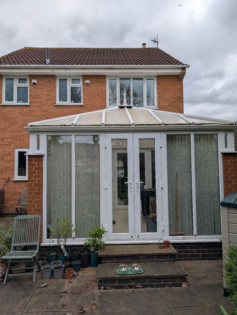Used spacious conservatory, dismantled for your convenience