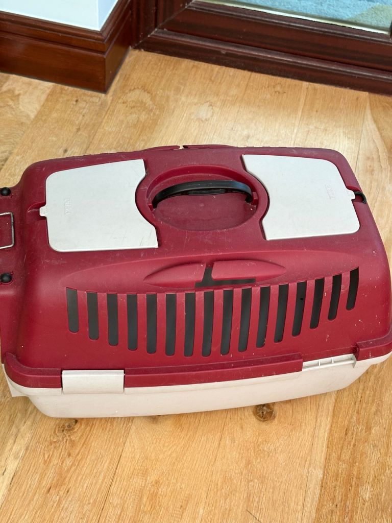 Cat carrying basket