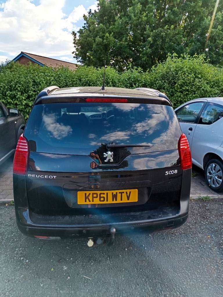 Peugeot, 5008, MPV, 2012, Manual, 1997 (cc), 5 doors