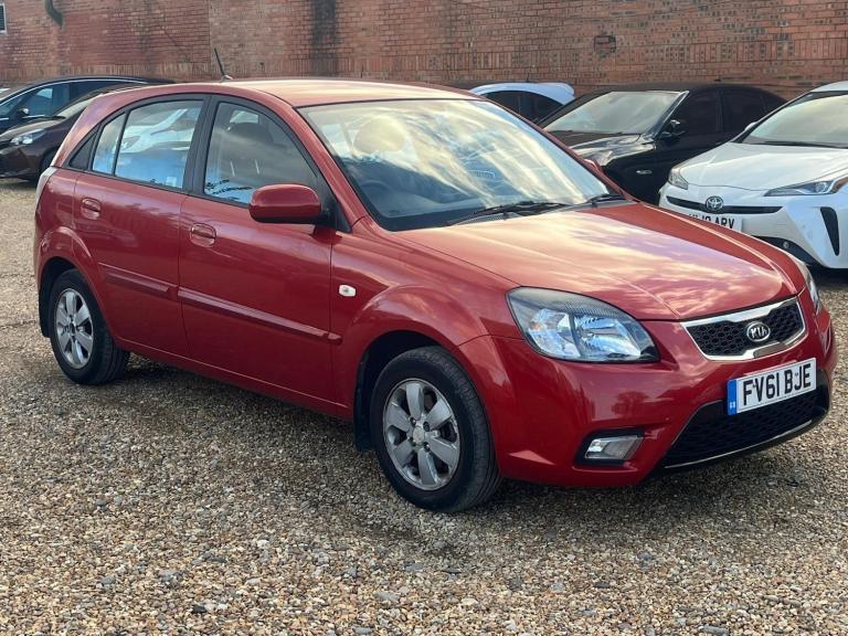 2011 Kia Rio 15 CRDi 2 5dr HATCHBACK Diesel Manual