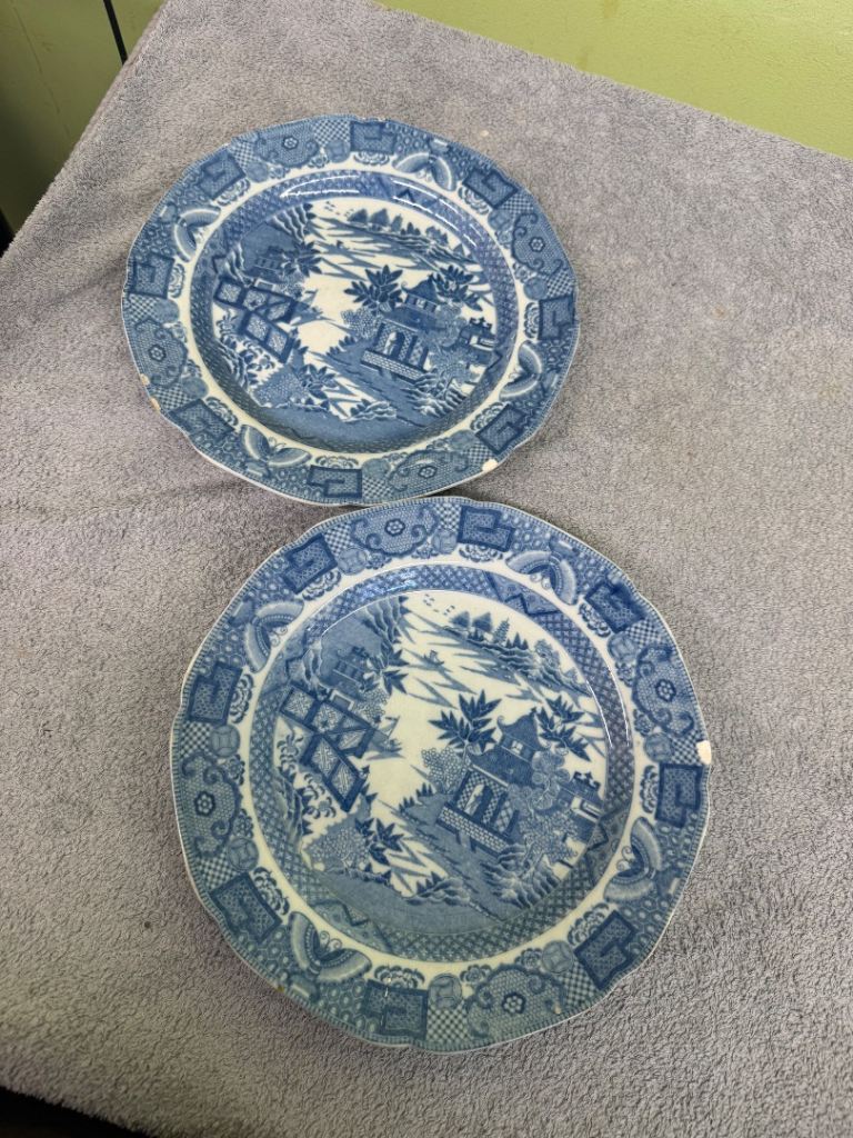 Vintage Blue & White Pagoda Plates – Set of 3 – £12.50, £12.00 for Sale