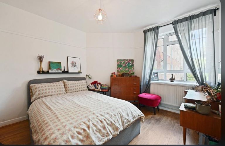 4 bed flat Shepard’s bush for 3-4 bed house  w nw london 